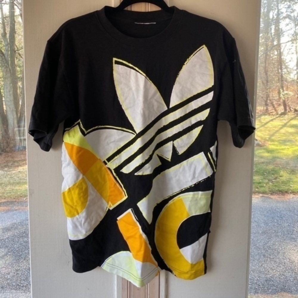 Adidas t-shirt